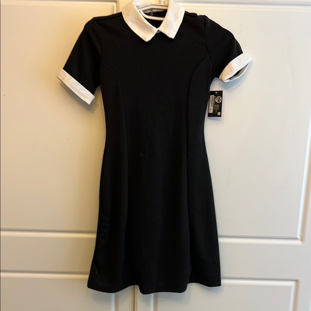 Classic Black and White Nuns Costume